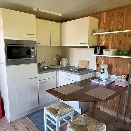 Uniek Tiny House Nabij De Kust In Mooie Polders Kamp alanı