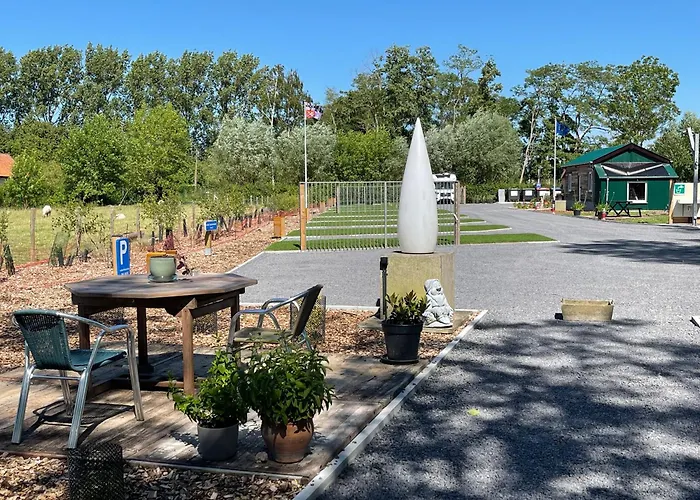 Uniek Tiny House Nabij De Kust In Mooie Polders Camping